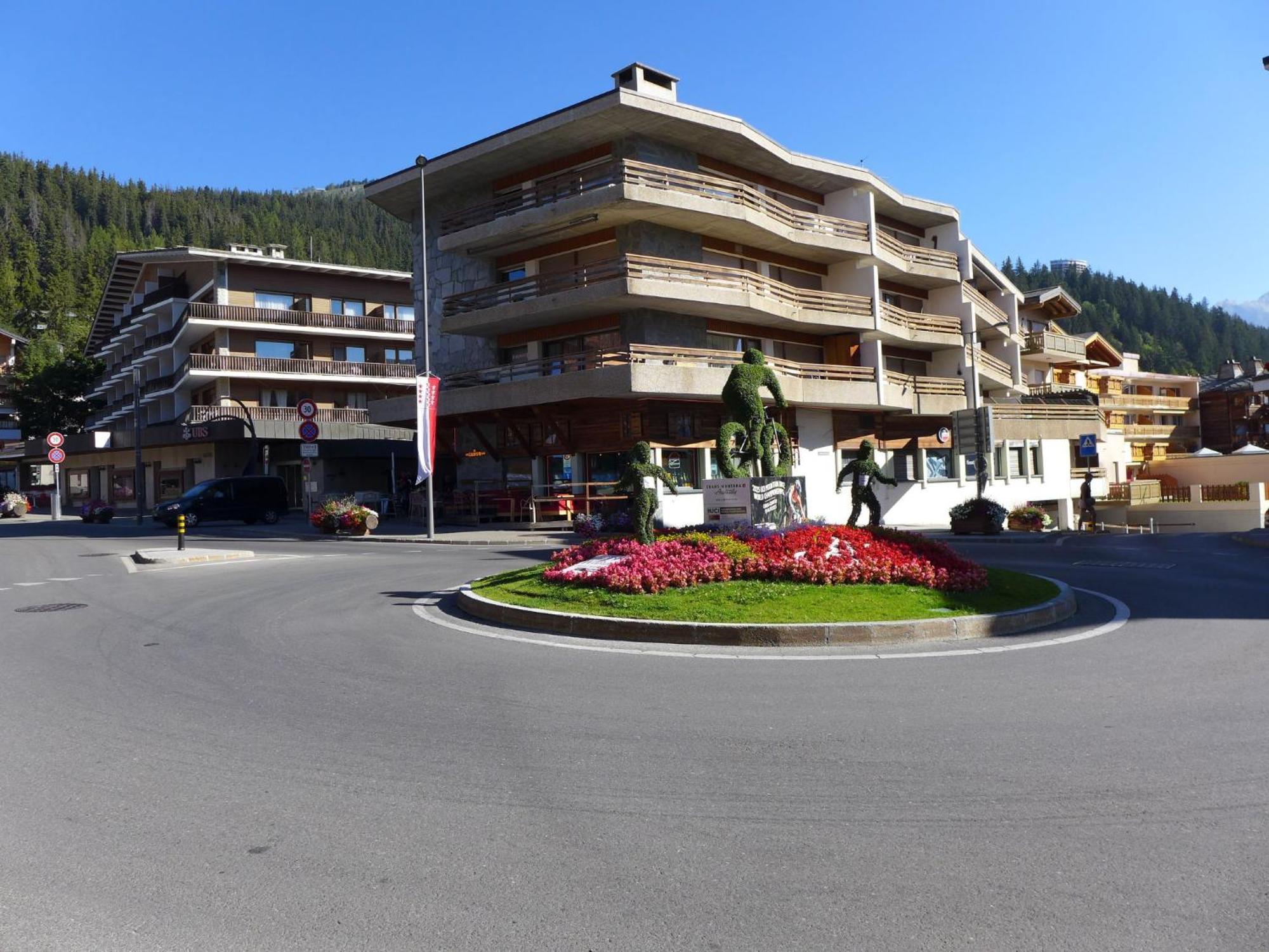 Apartment Rond-Point By Interhome Crans-Montana Bagian luar foto